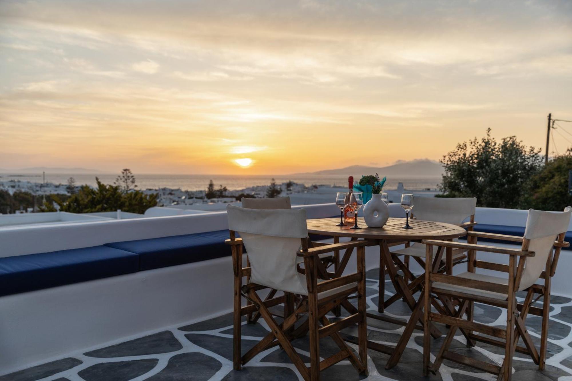 Callisti Mykonos Town With Pool View And Calypso Upper Floor With Sea View Esterno foto
